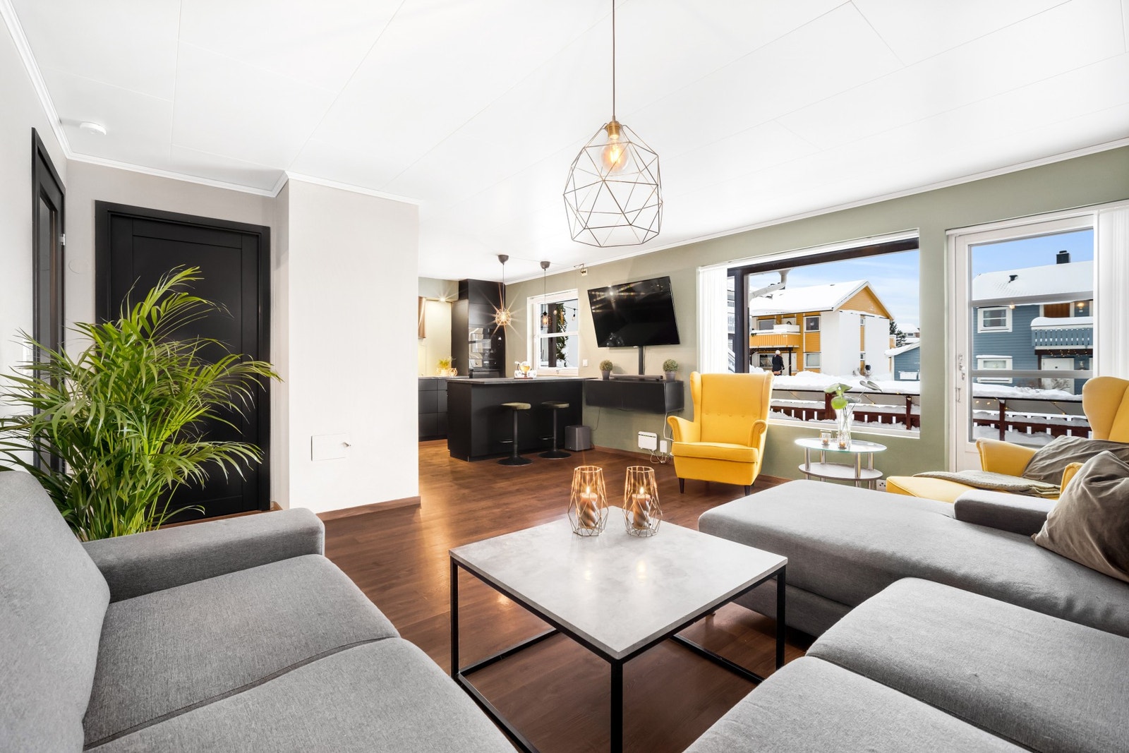 EiendomsMegler 1 v/Frank Robert Bae har gleden av å presentere en flott 3-roms endeleilighet beliggende i Brundalen! Galleribilde