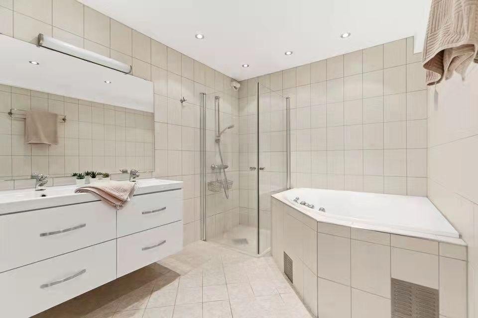 Bad / Bathroom Galleribilde