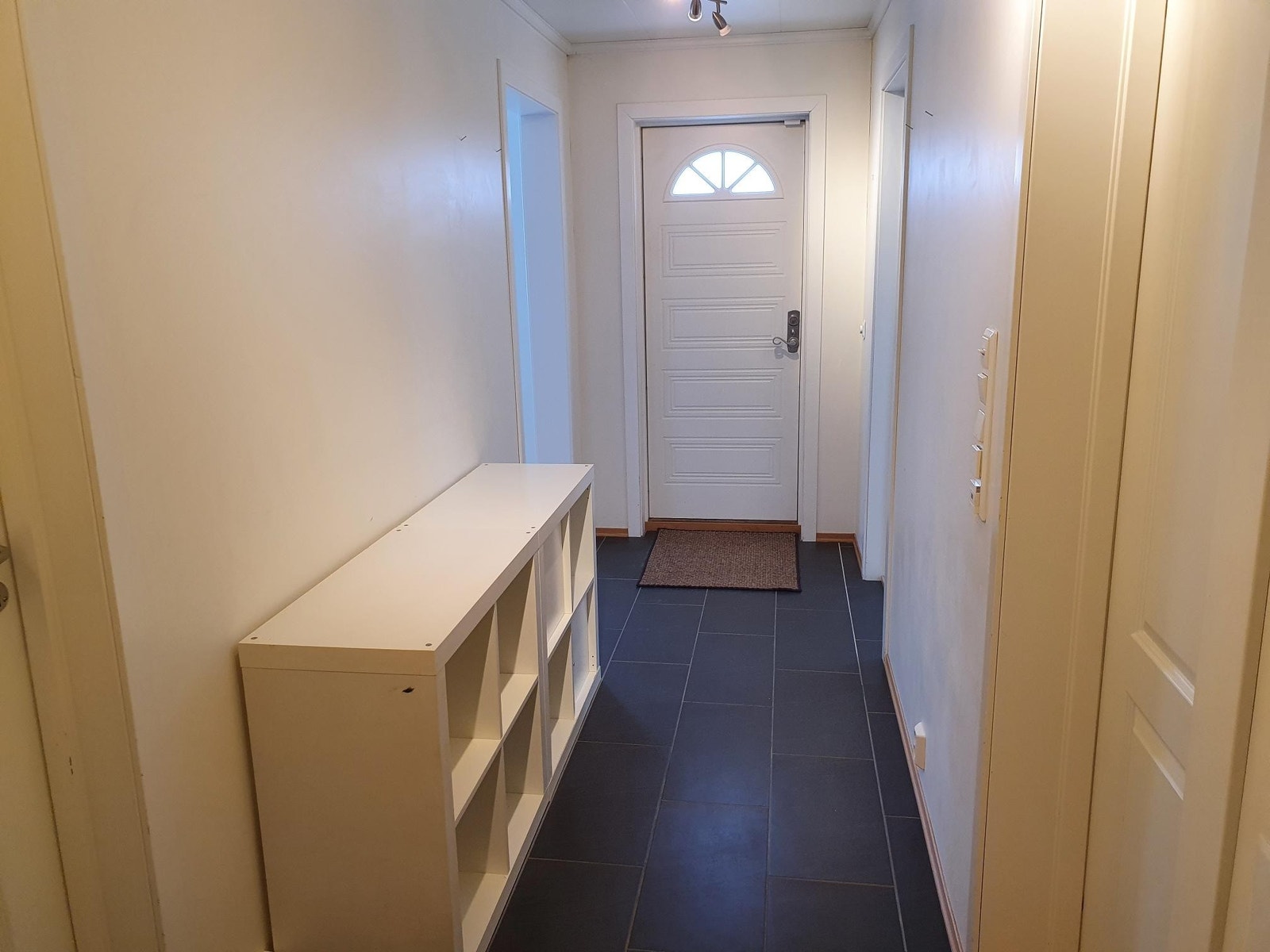 Gang/entre / entrence / hall way Galleribilde