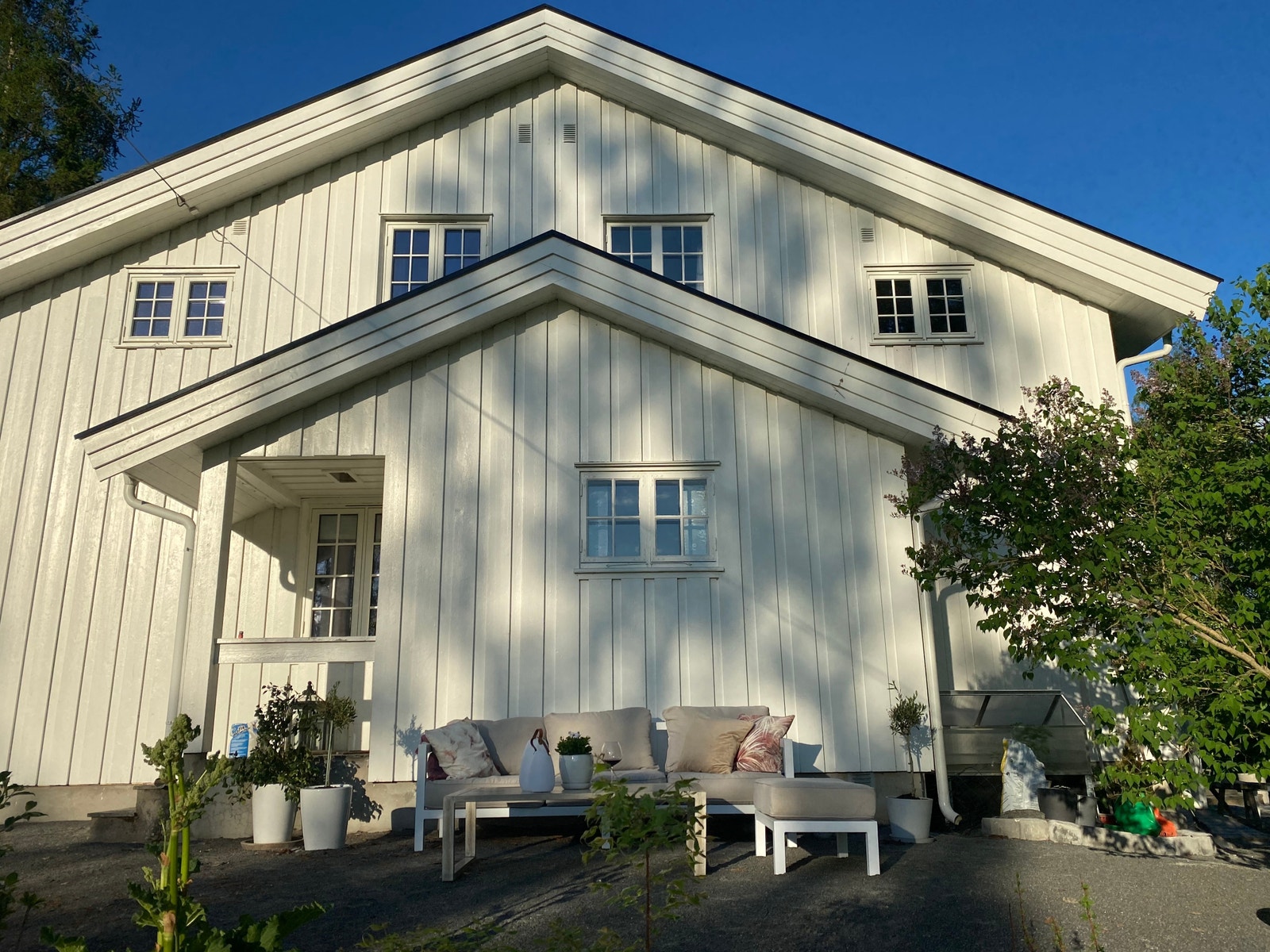 Sitteområde mot vest. Galleribilde