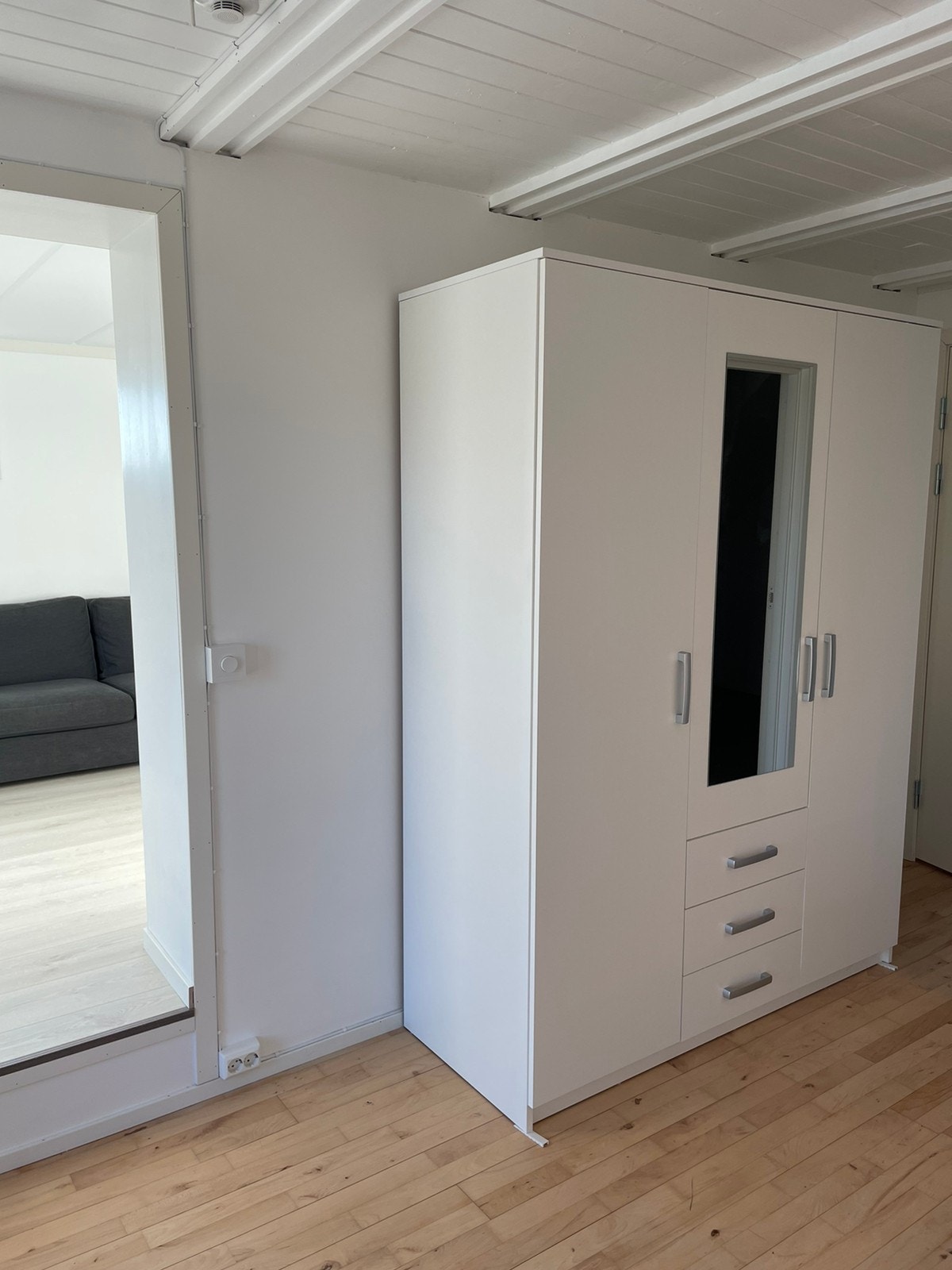 Ny garderobe Galleribilde