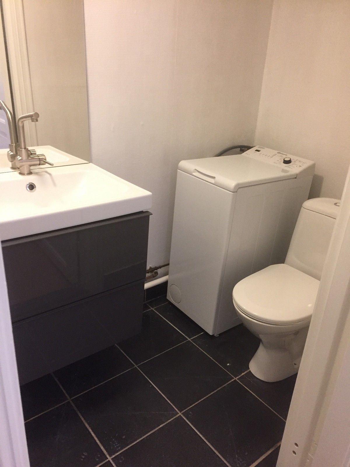 A) Toalett / bad Galleribilde