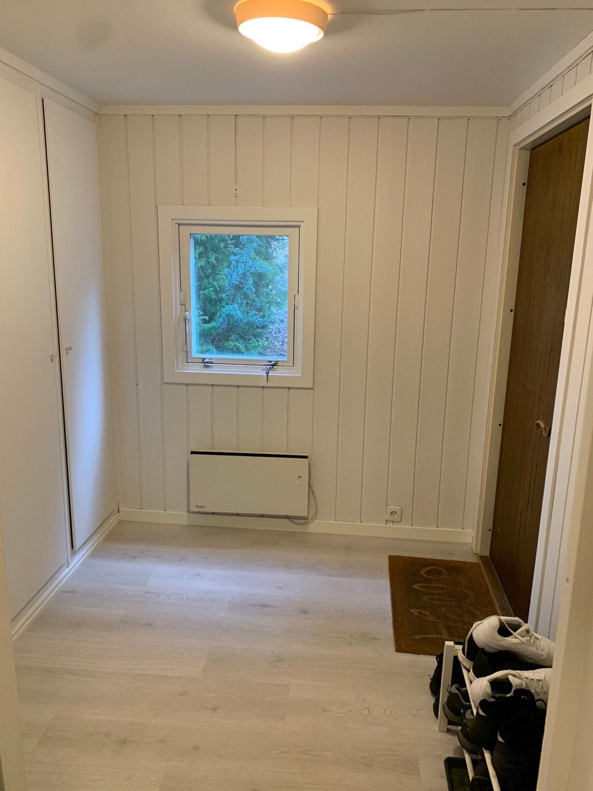 Romslig gang Galleribilde