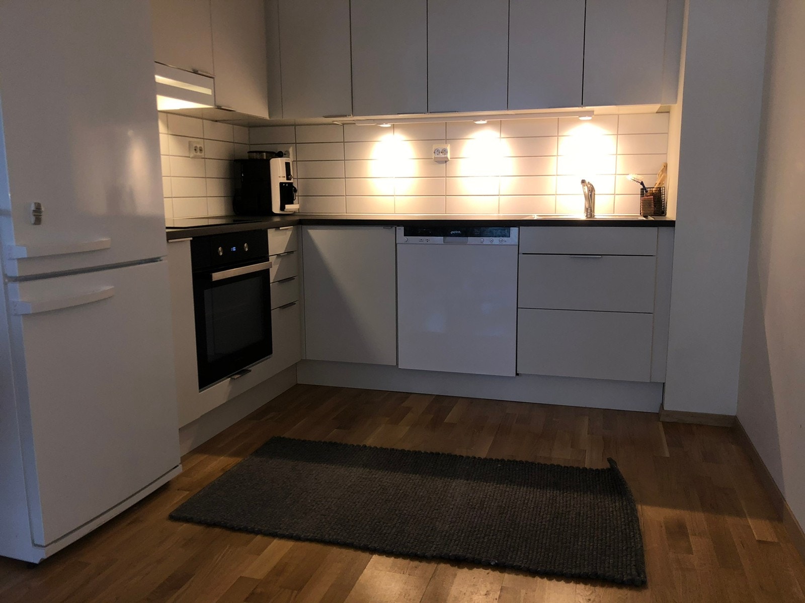 kjøkken inkl. hvitevarer Galleribilde