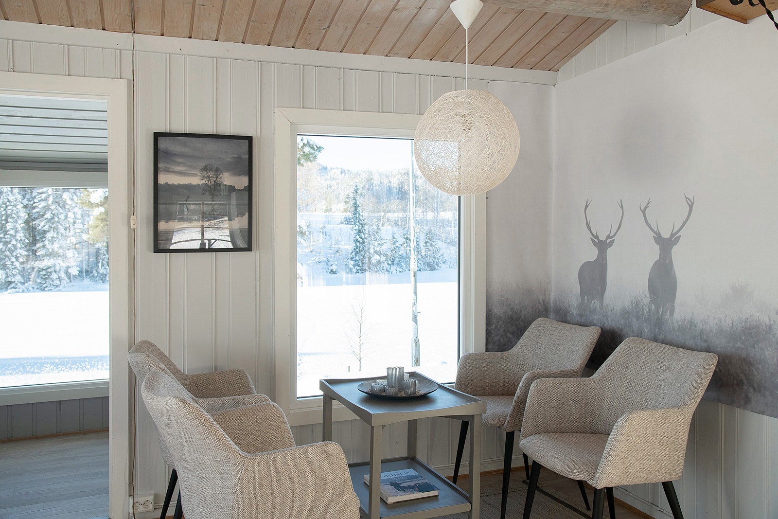 Hovedrom med stue kjøkken i ett Galleribilde