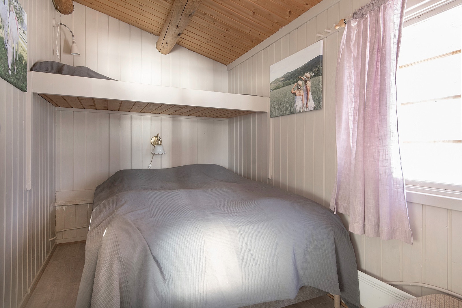 Soverom nr 3, 150 seng pluss liten køye for lette barn Galleribilde