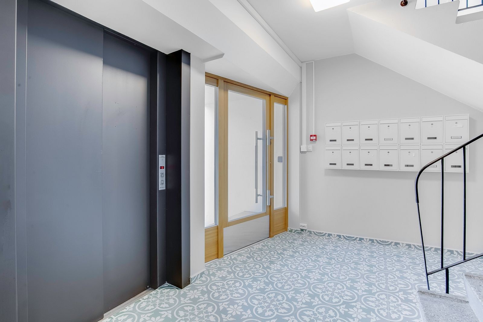 Du kommer inn i bygget med salto nøkkelbrikkesystem Galleribilde