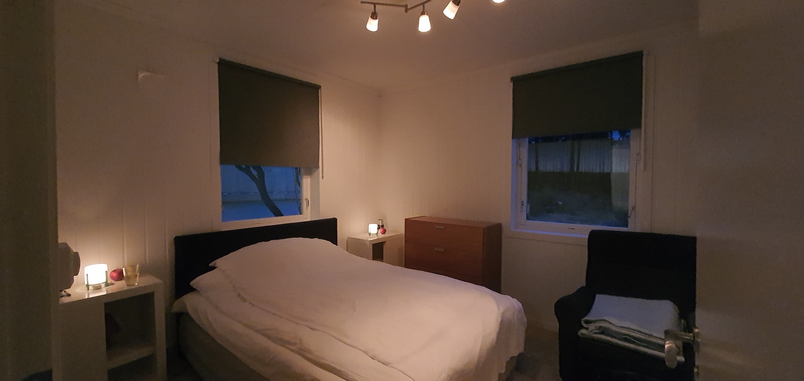 Soverom (real present foto) Galleribilde