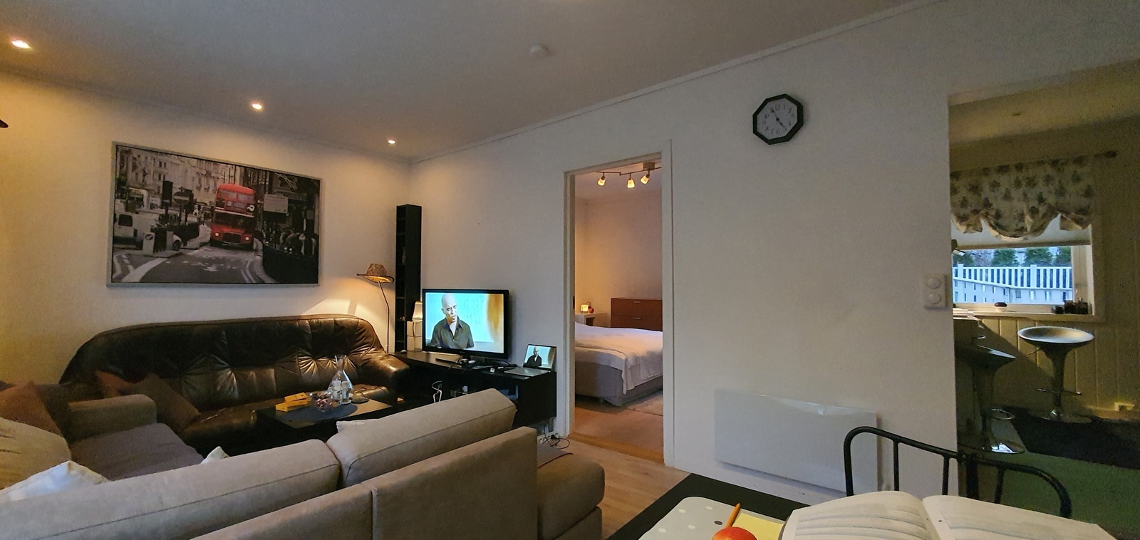 Fra Stuen til soverom (real present foto) Galleribilde