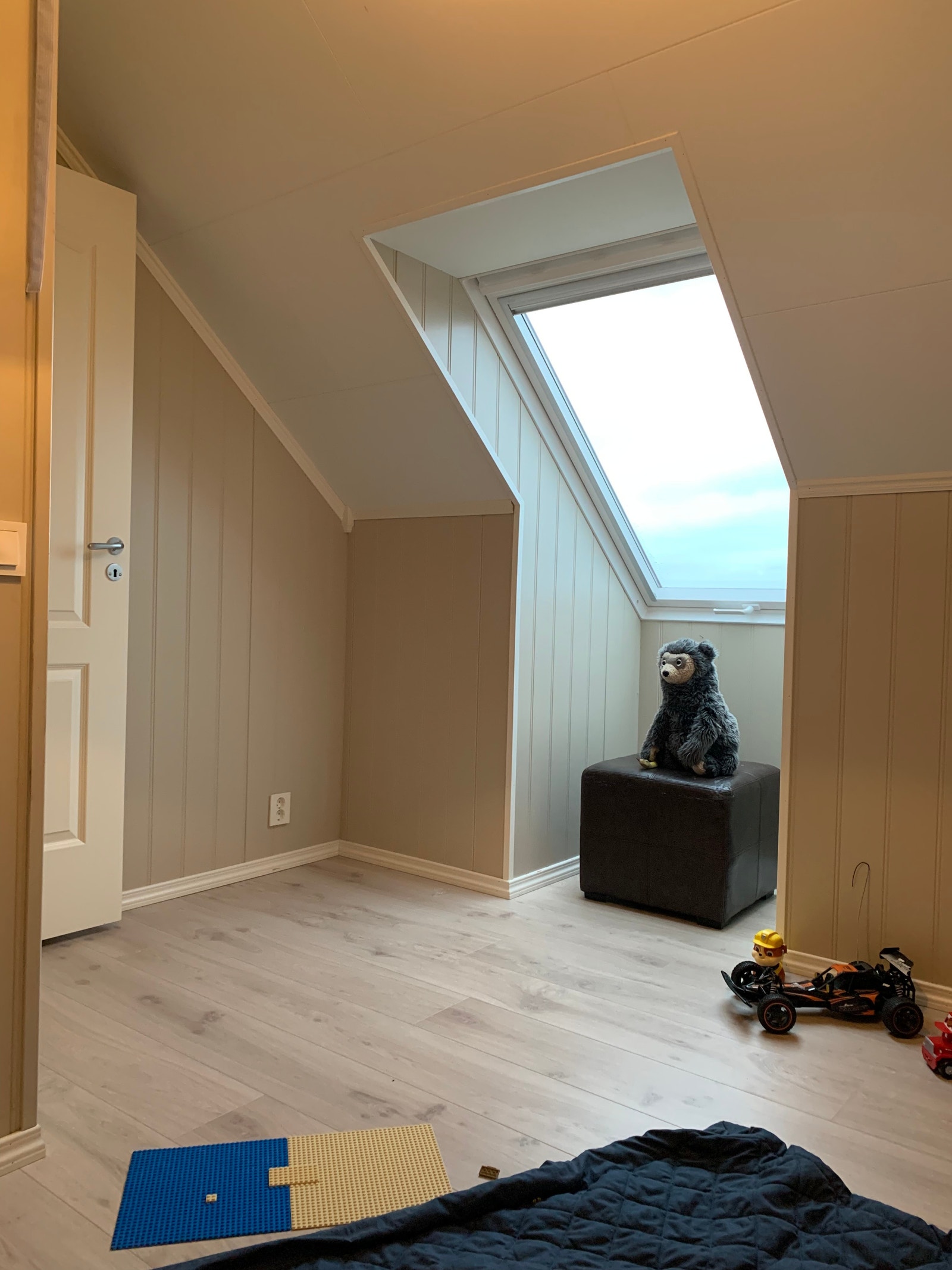 Soverom/leikerom 2 etg. Galleribilde