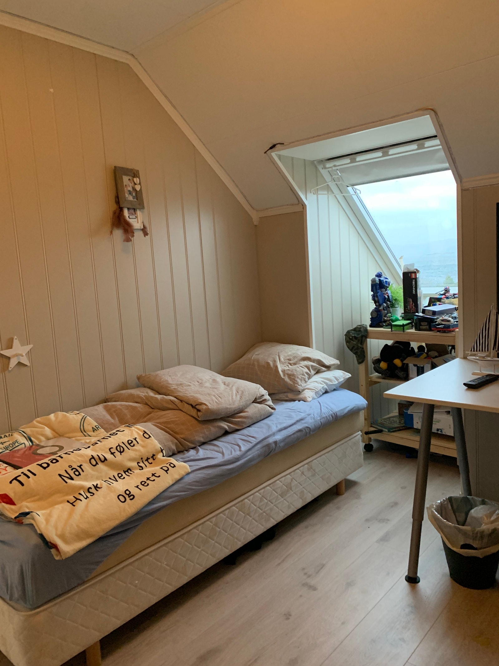 Soverom 2 etg. Galleribilde