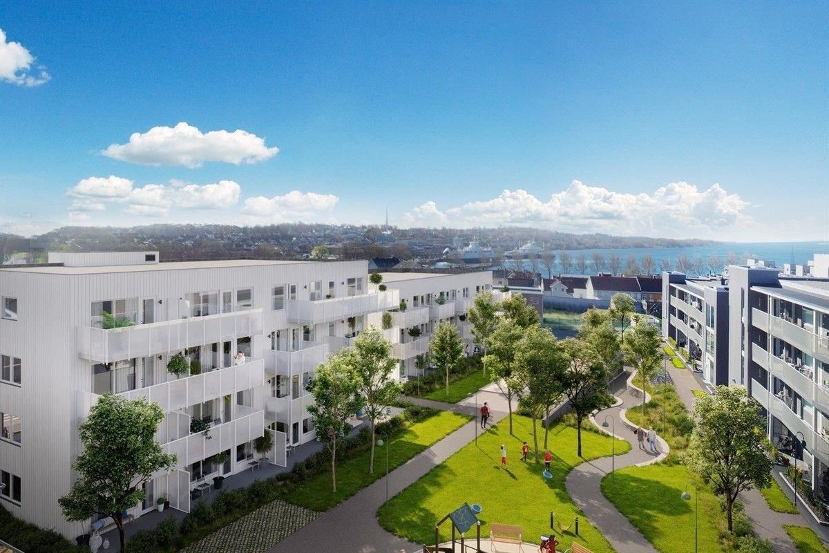 Fasade mot vest. Balkong nr. 2 fra venstre, 4. etasje Galleribilde