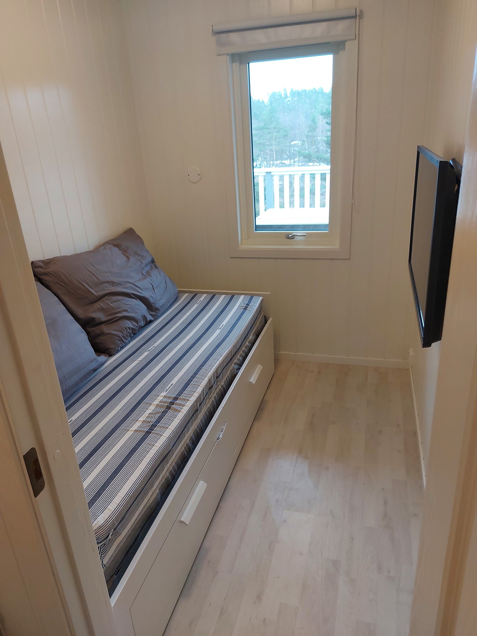 Soverom 4 / Tv-rom Galleribilde
