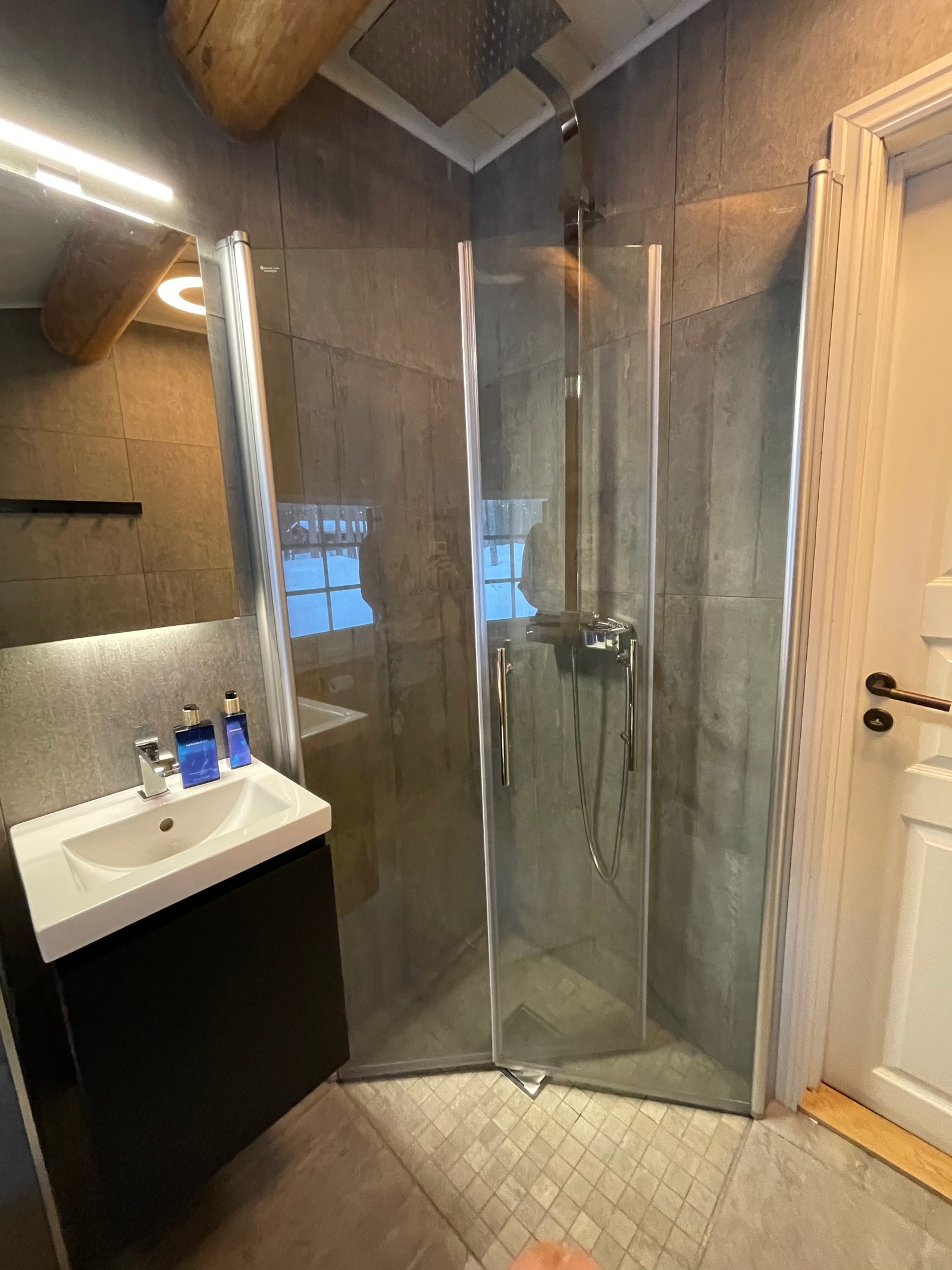 Bad/Dusj Galleribilde