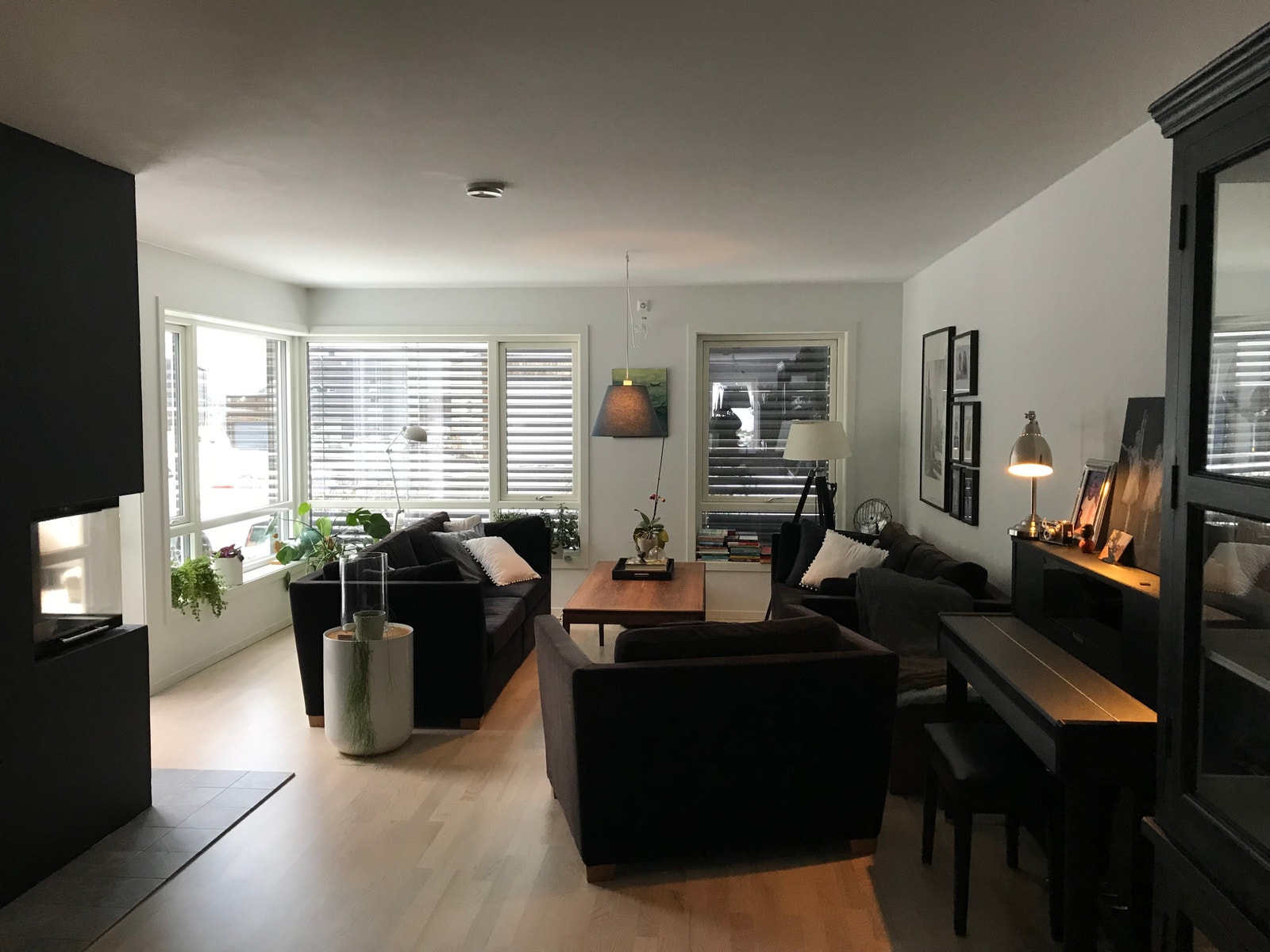 Stue 1. etg Galleribilde