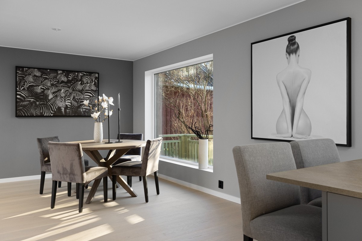 Flott hvitpigmentert Boen Castle eikeparkett på gulv Galleribilde