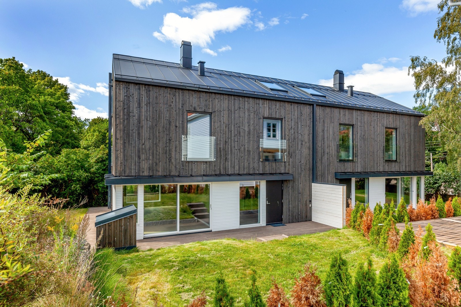 Hage/fasade. Galleribilde