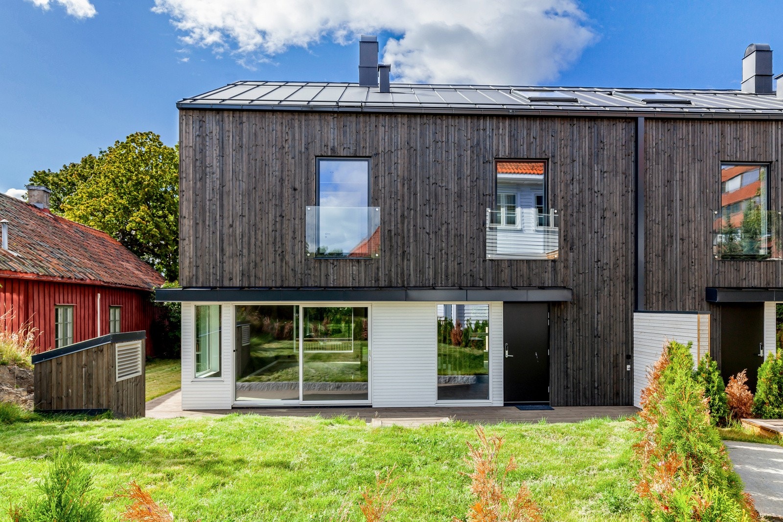 Hage med plass å boltre seg på. Galleribilde