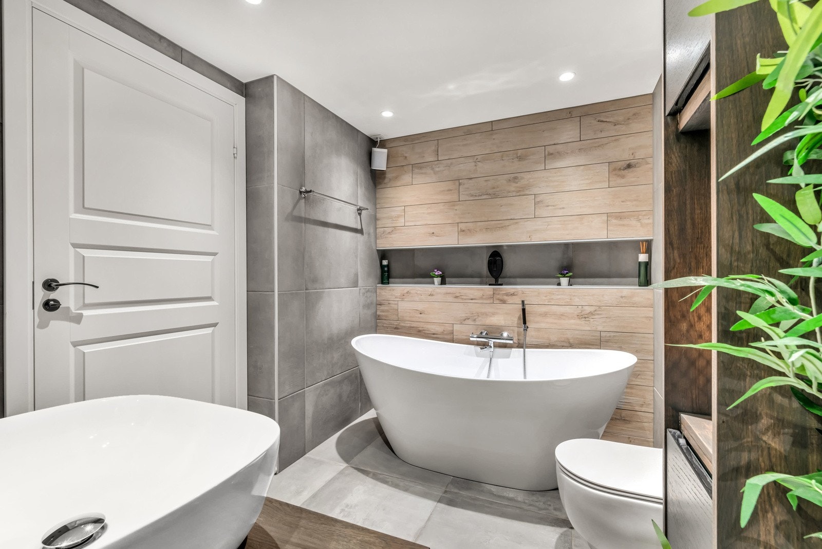 Badet er moderne og gjennomført. Galleribilde