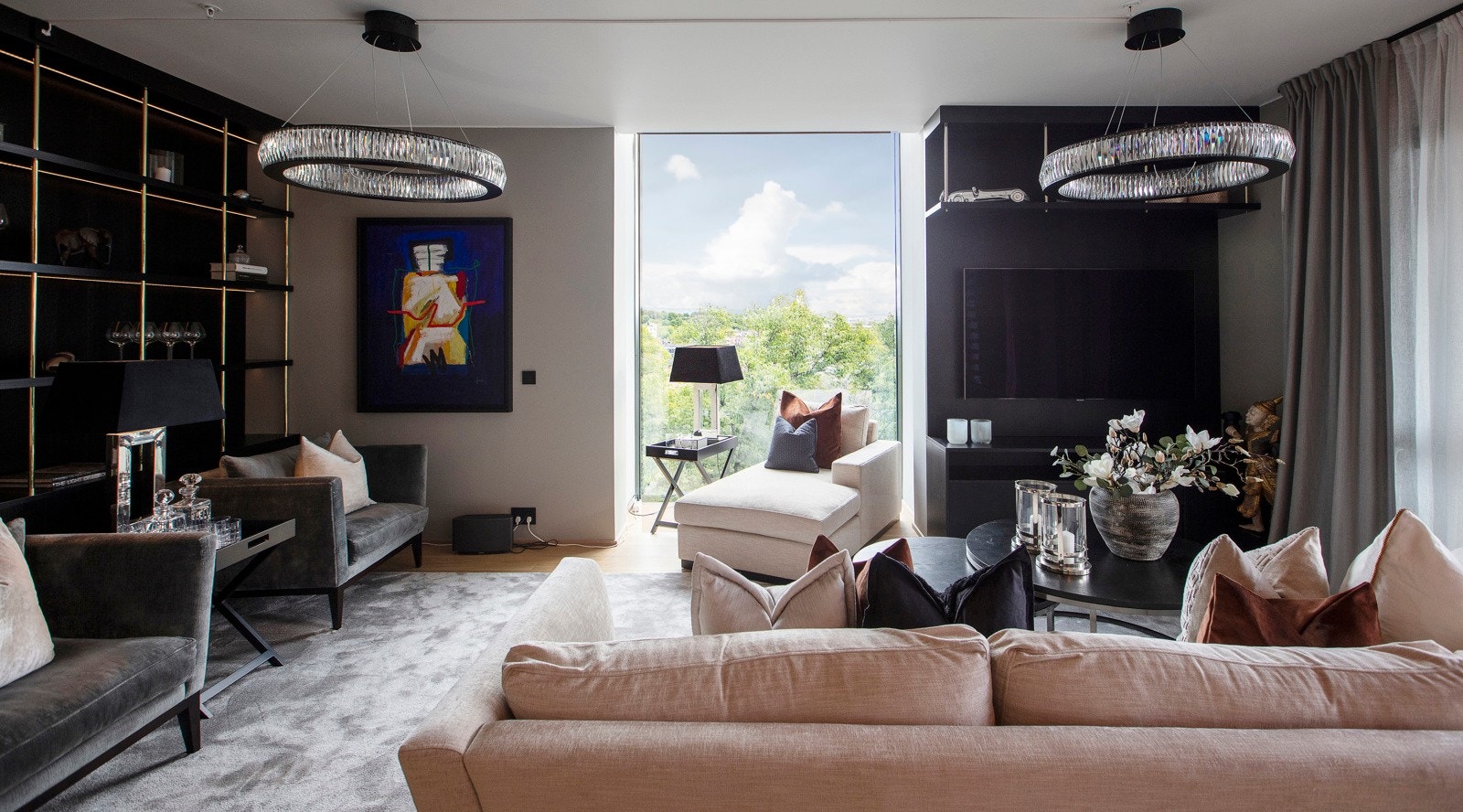 I stuen er det vannbåren varme i gulv. Galleribilde