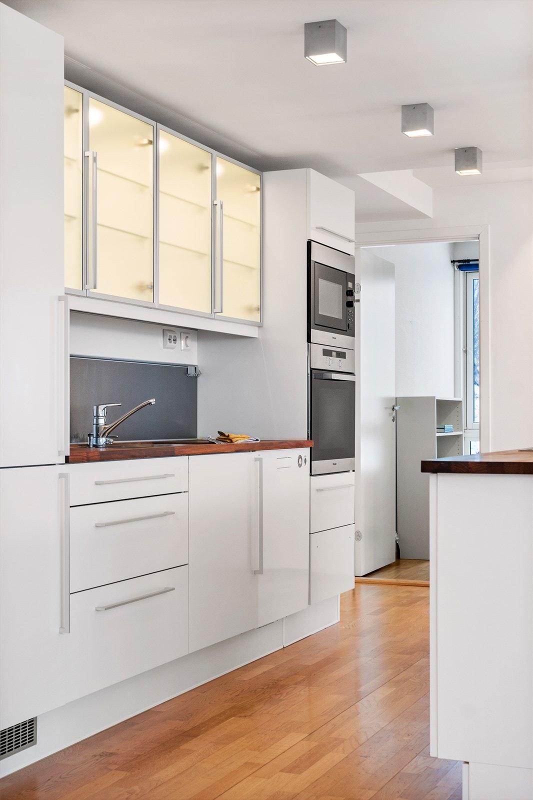 Hvitevarene på kjøkken medfølger Galleribilde