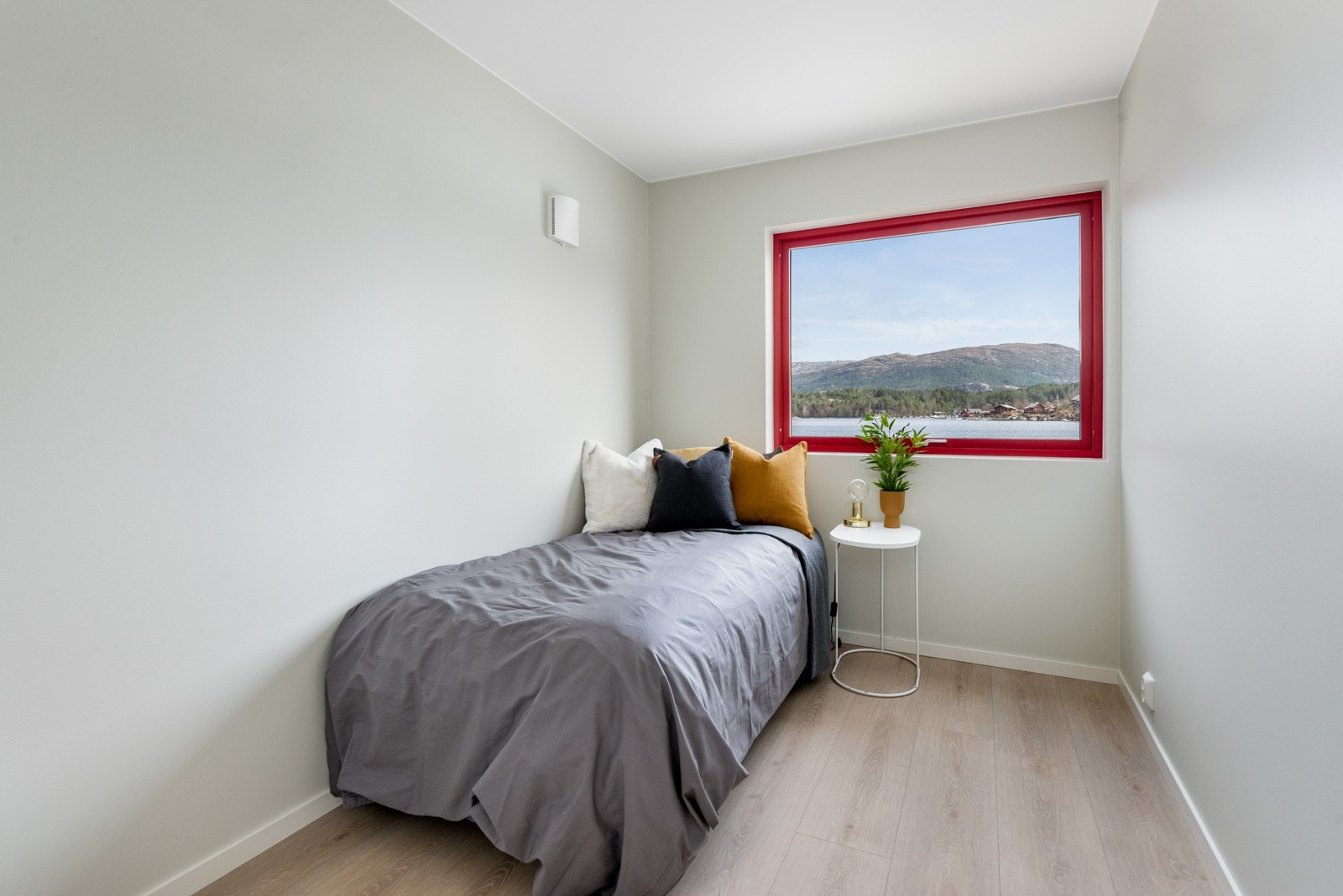 Soverom 3. Bilete frå Strandhus 2 Galleribilde