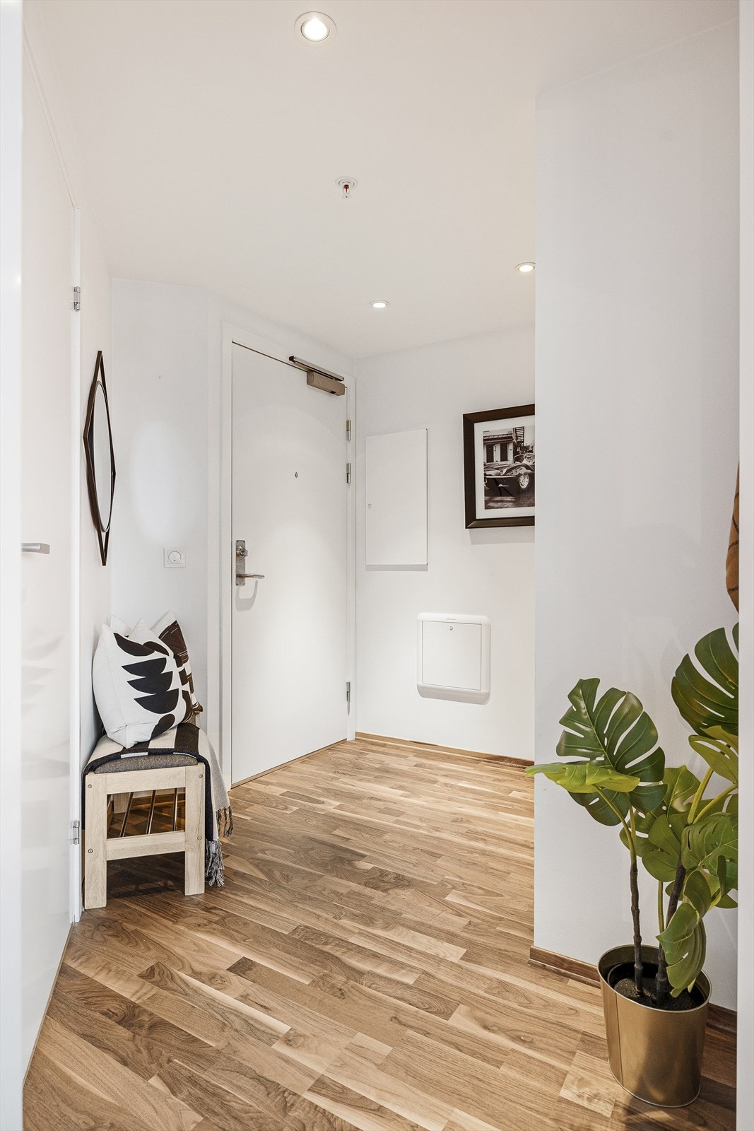 Entré. Galleribilde