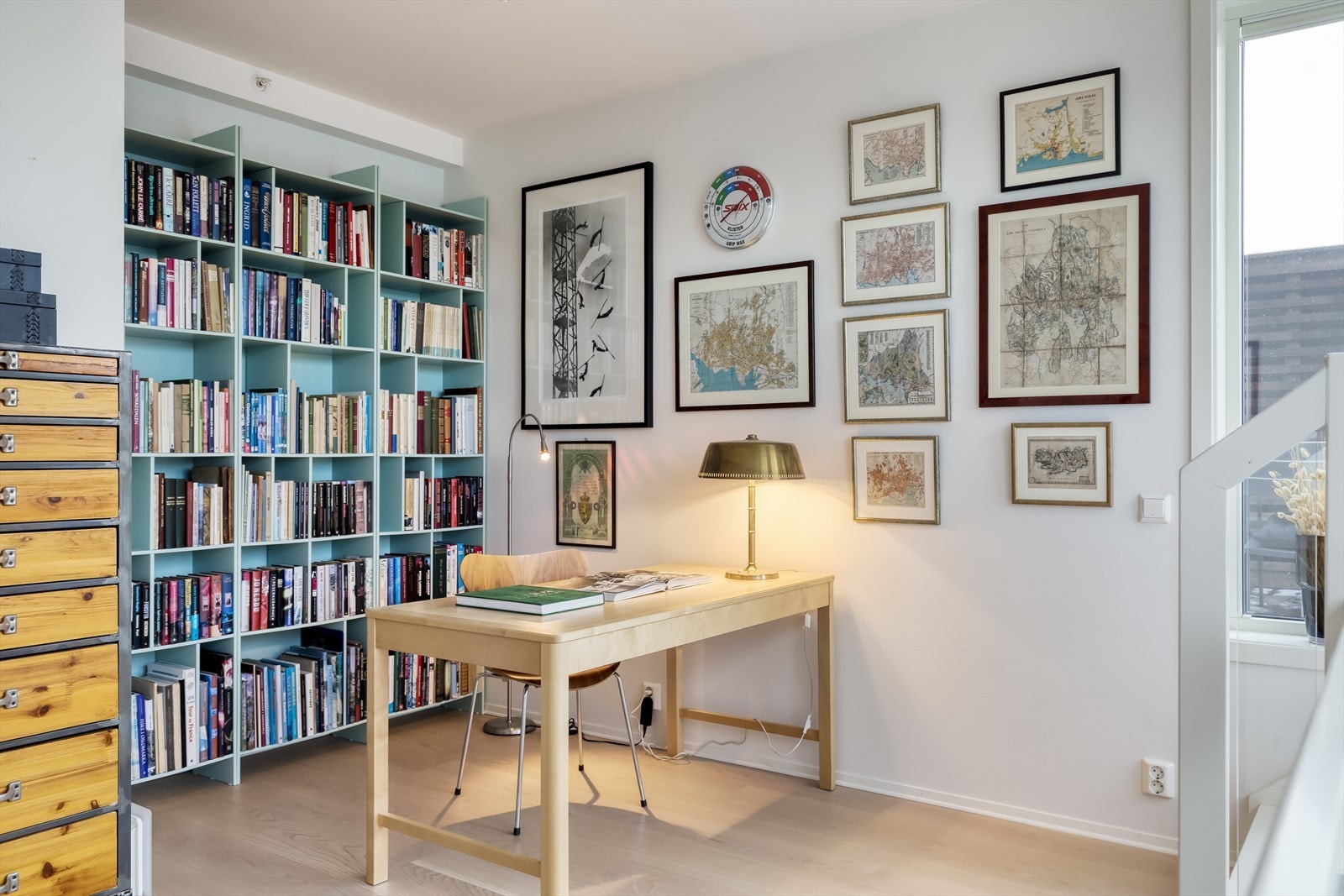 Her er det flere bruksmuligheter, enten som kontor, ekstra stue eller soverom Galleribilde
