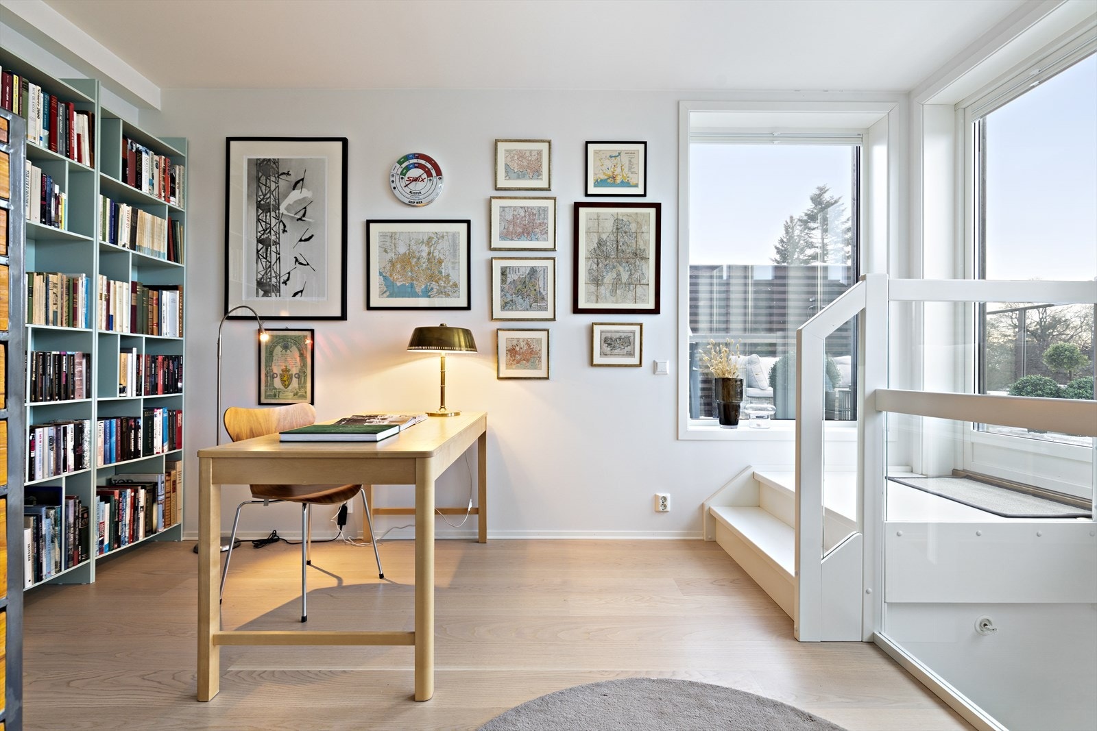 Fra denne etasjen er det direkte utgang til den store private takterrassen Galleribilde