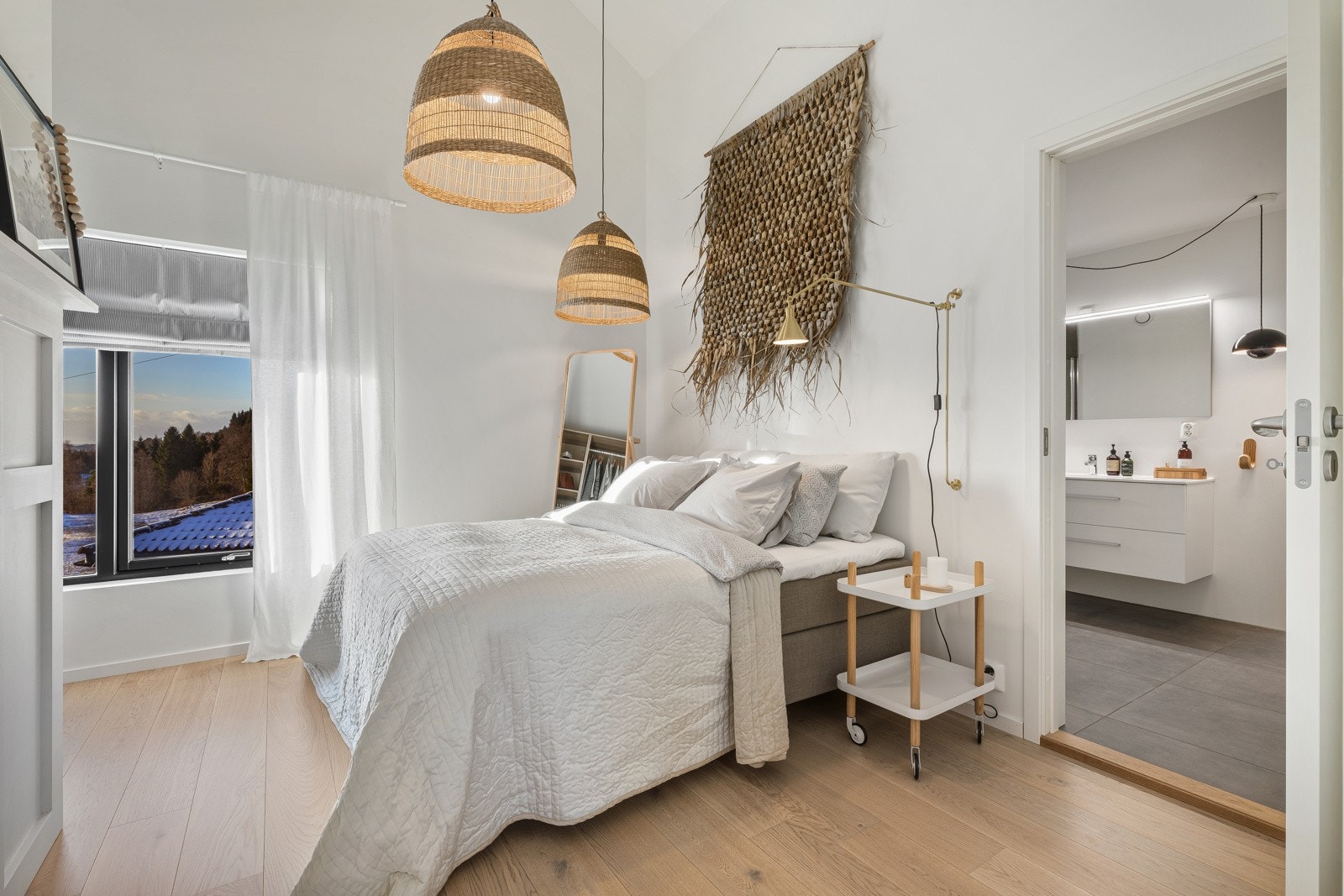 Hovedsoverommet har eget bad Galleribilde