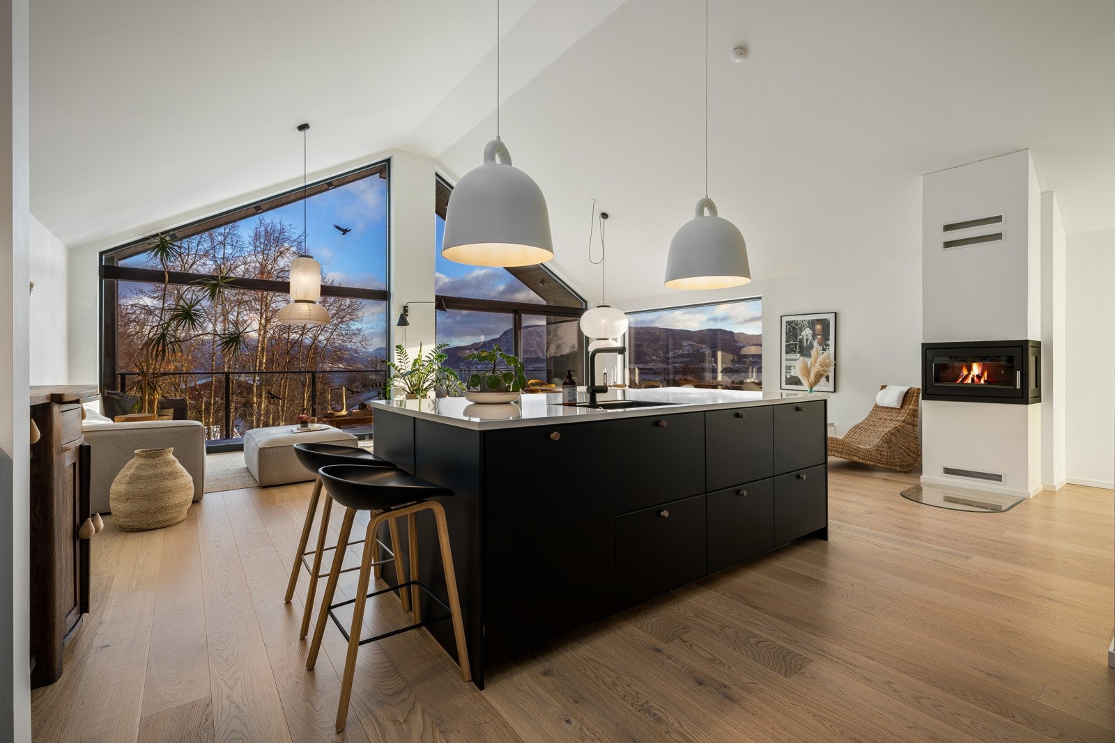 På gulvet er det enstavs eikeparkett fra Boen Galleribilde