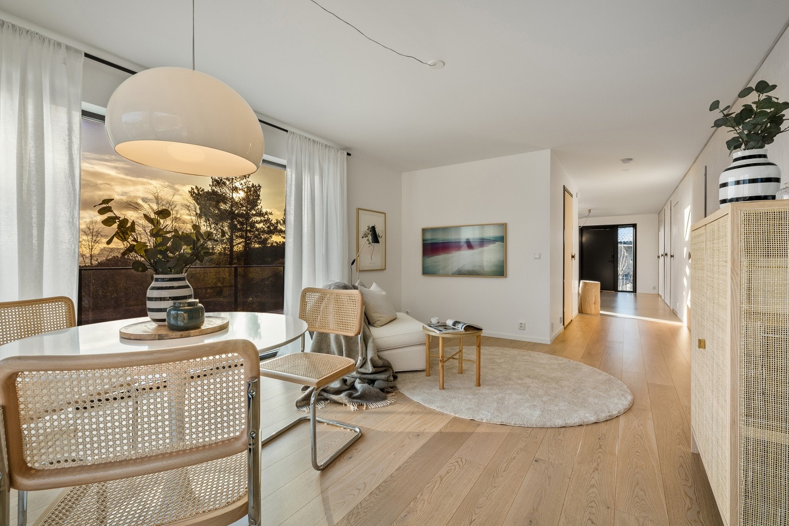 Innholdsrikt hus med alt du trenger Galleribilde