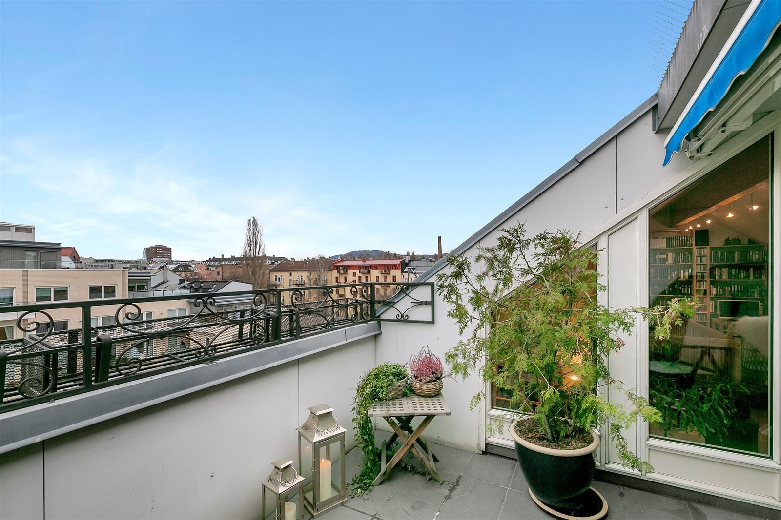 Usjenert takterrasse på 10,5 m2 Galleribilde