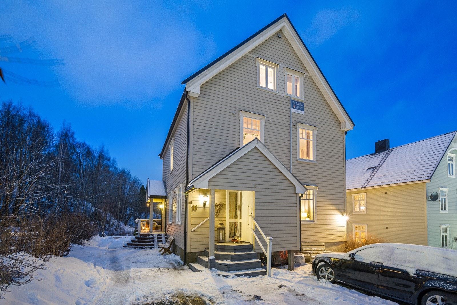 Velkommen til Stavnemovegen 11 - En stor og innholdsrik horisontaldelt halvpart på hele 151 m², beliggende i sentrale og barnevennlige omgivelser på Marienlyst Galleribilde