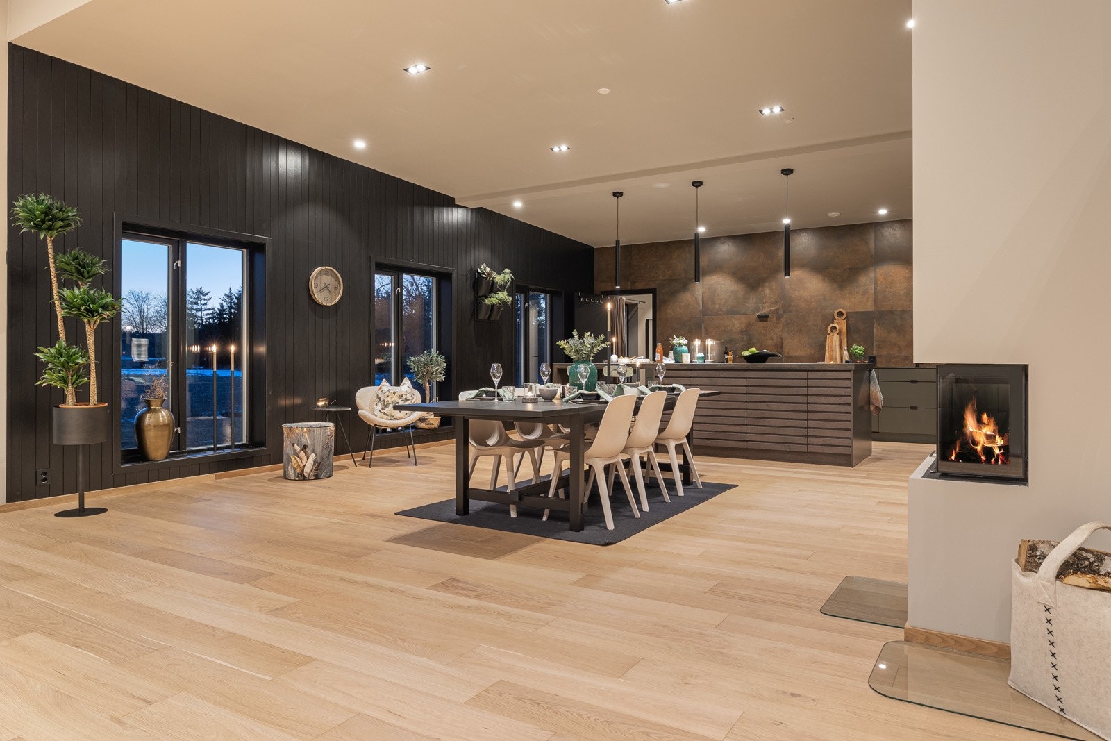 - Utstrakt bruk av downlightsbelysning - Galleribilde