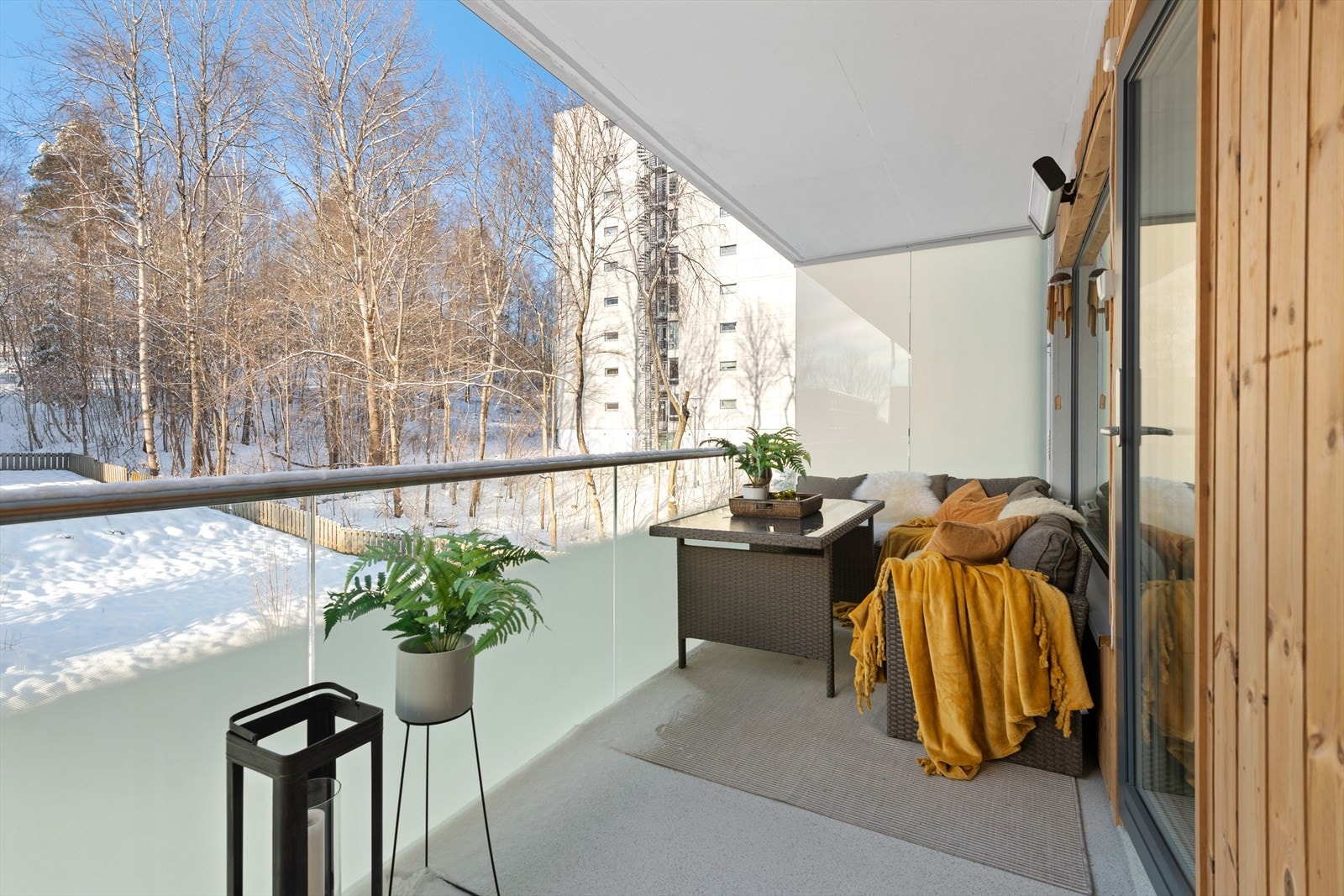 Leiligheten har en vestvendt balkong på ca. 11 kvm Galleribilde