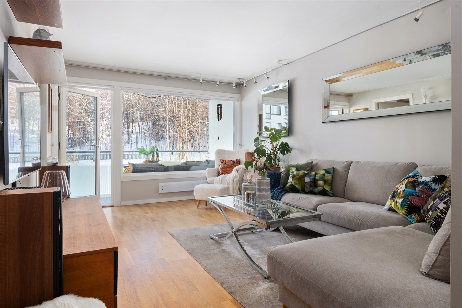 Velkommen til flotte Hovseterveien 82C! Spørsmål? Ta kontakt med megler på tlf. 951 21 090 Galleribilde