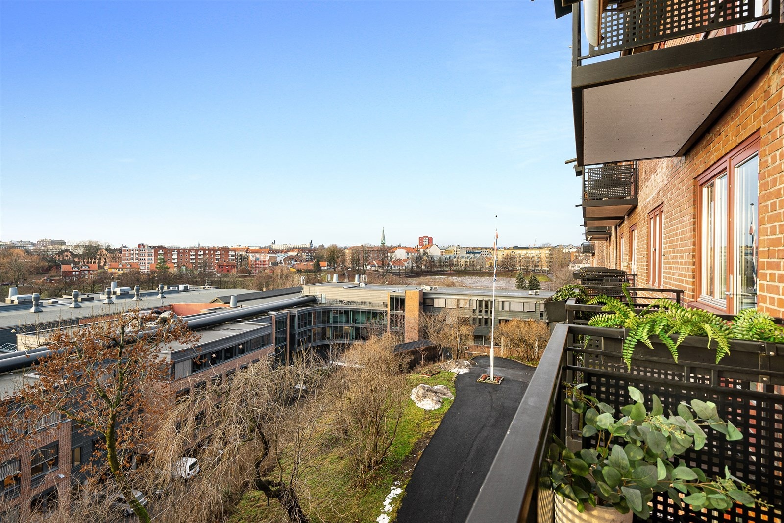 Utsikt fra balkongen. Galleribilde