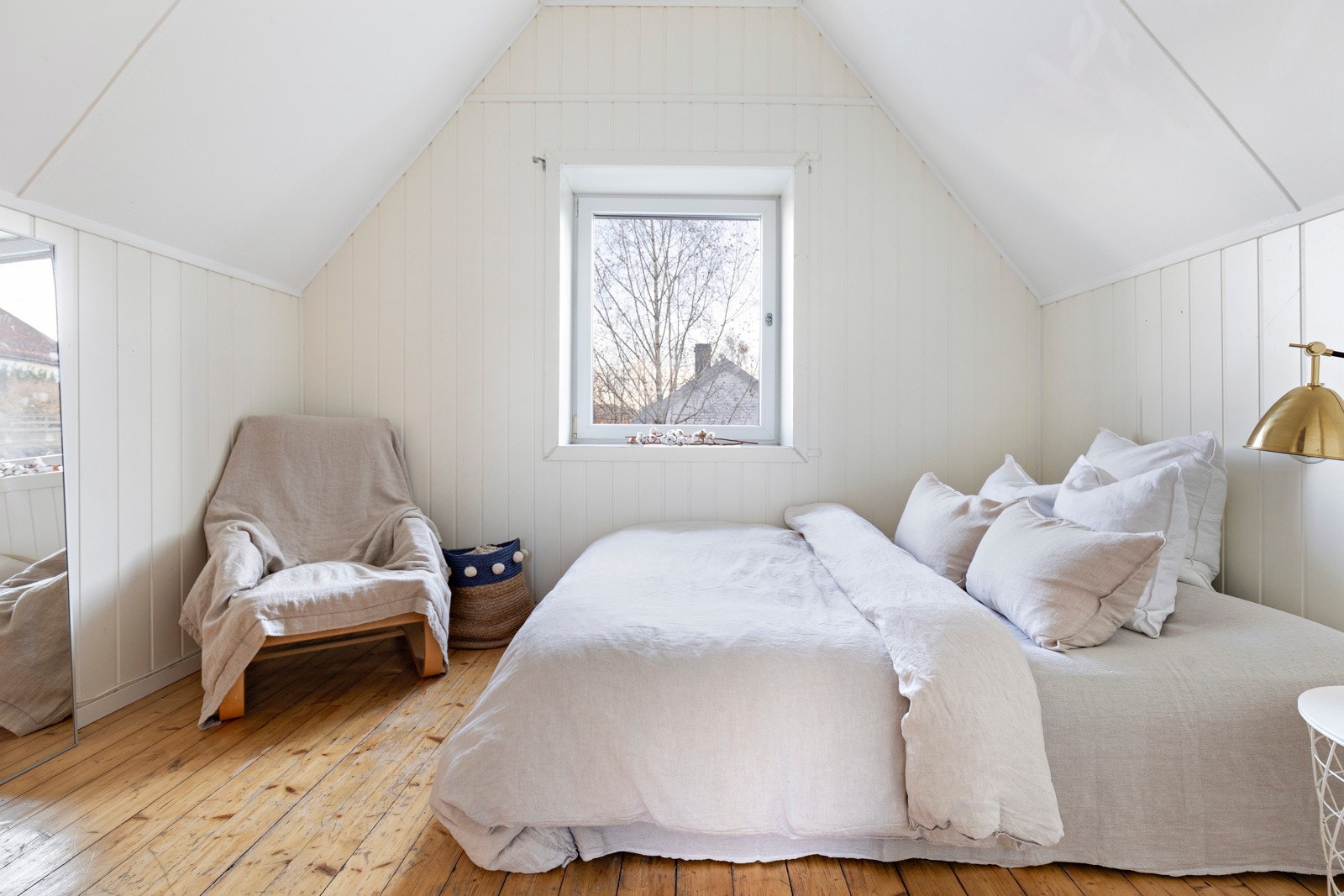 Boligen har to soverom i 2.etasje. Galleribilde