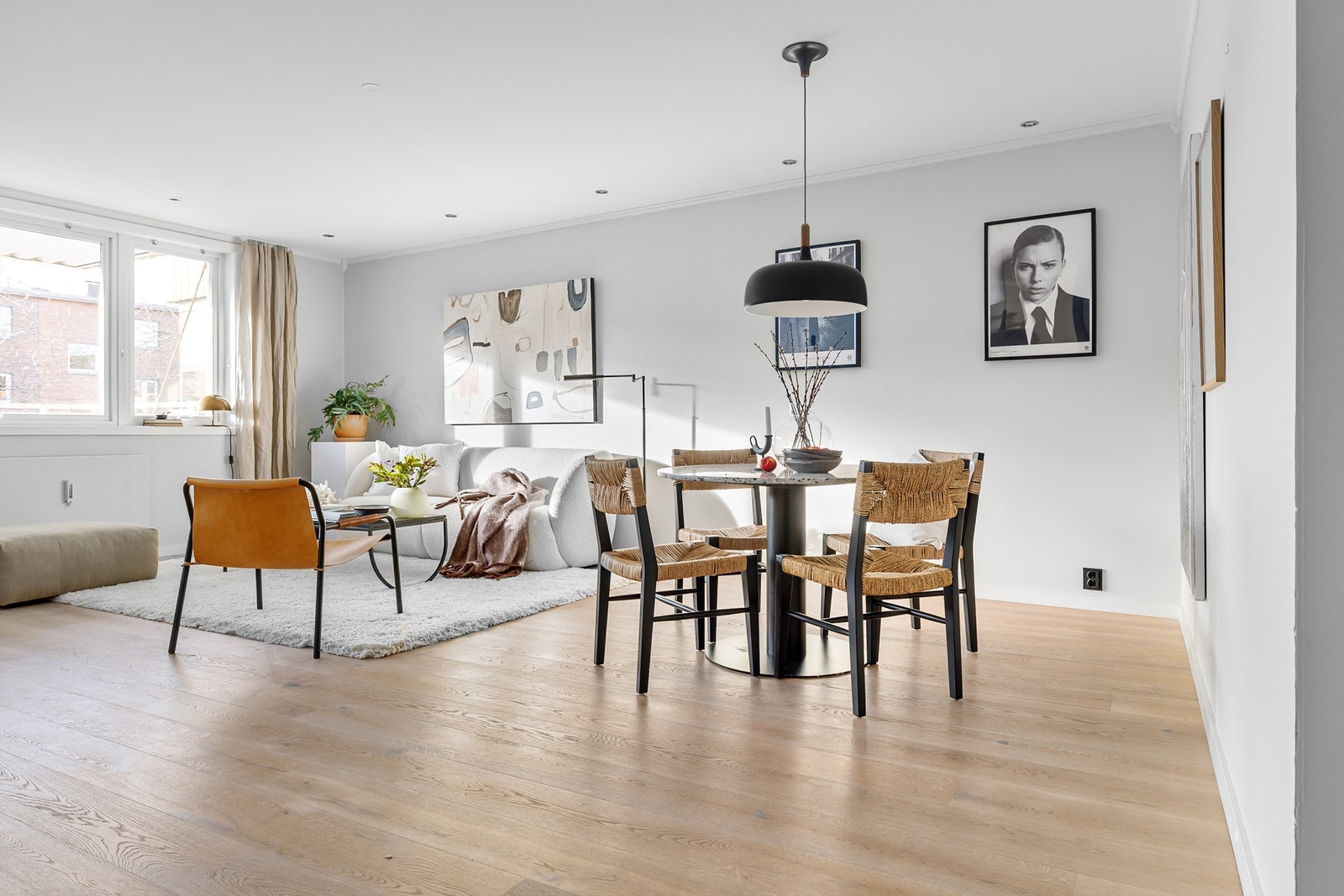 Stor 3-roms med vestvendt balkong på 8 kvm Galleribilde