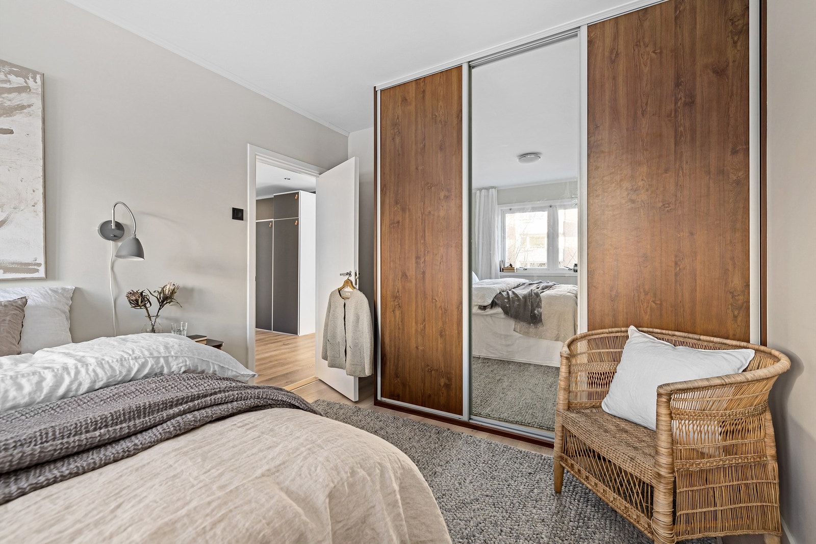 Skyvedørsgarderobe på 2,20 meter Galleribilde