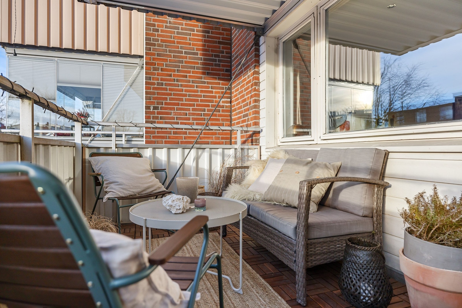 God plass til sittegruppe og grill Galleribilde