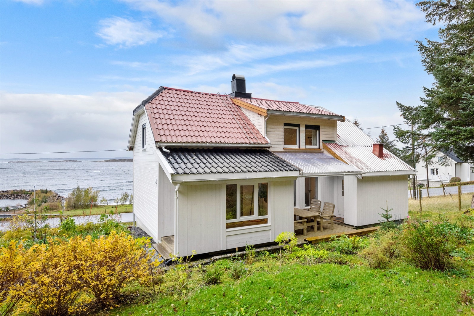 Velkommen til Utsidevegen 1494 - presentert av eiendomsmegler Frida Stormyr v/Krogsveen! Galleribilde