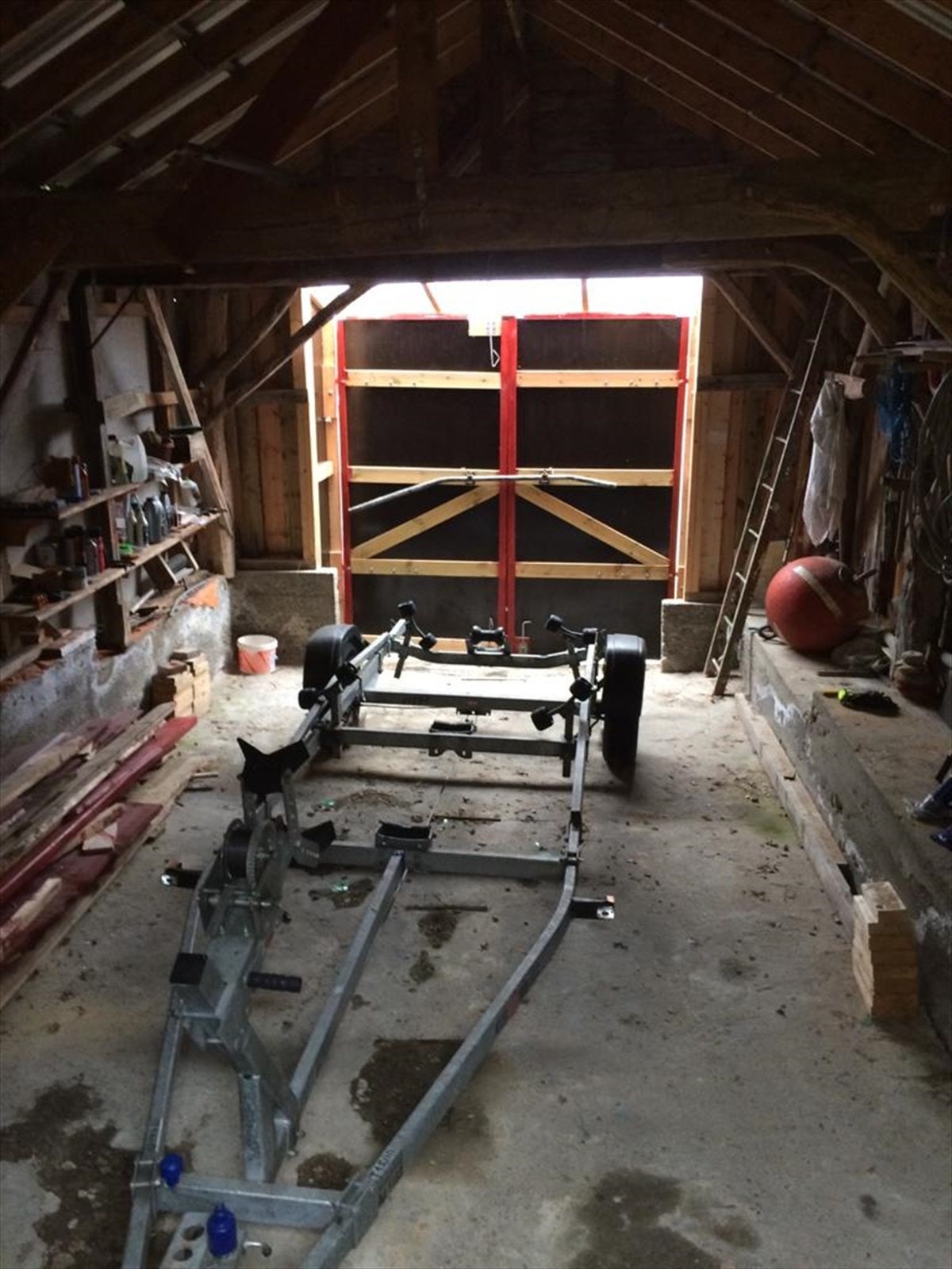 Naust fra innsiden Galleribilde