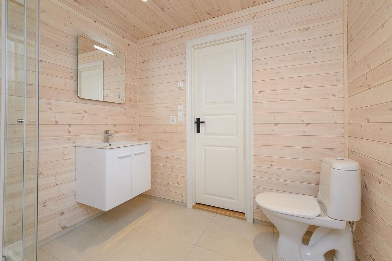 Du kan velge gulvstående eller vegghengt toalett Galleribilde