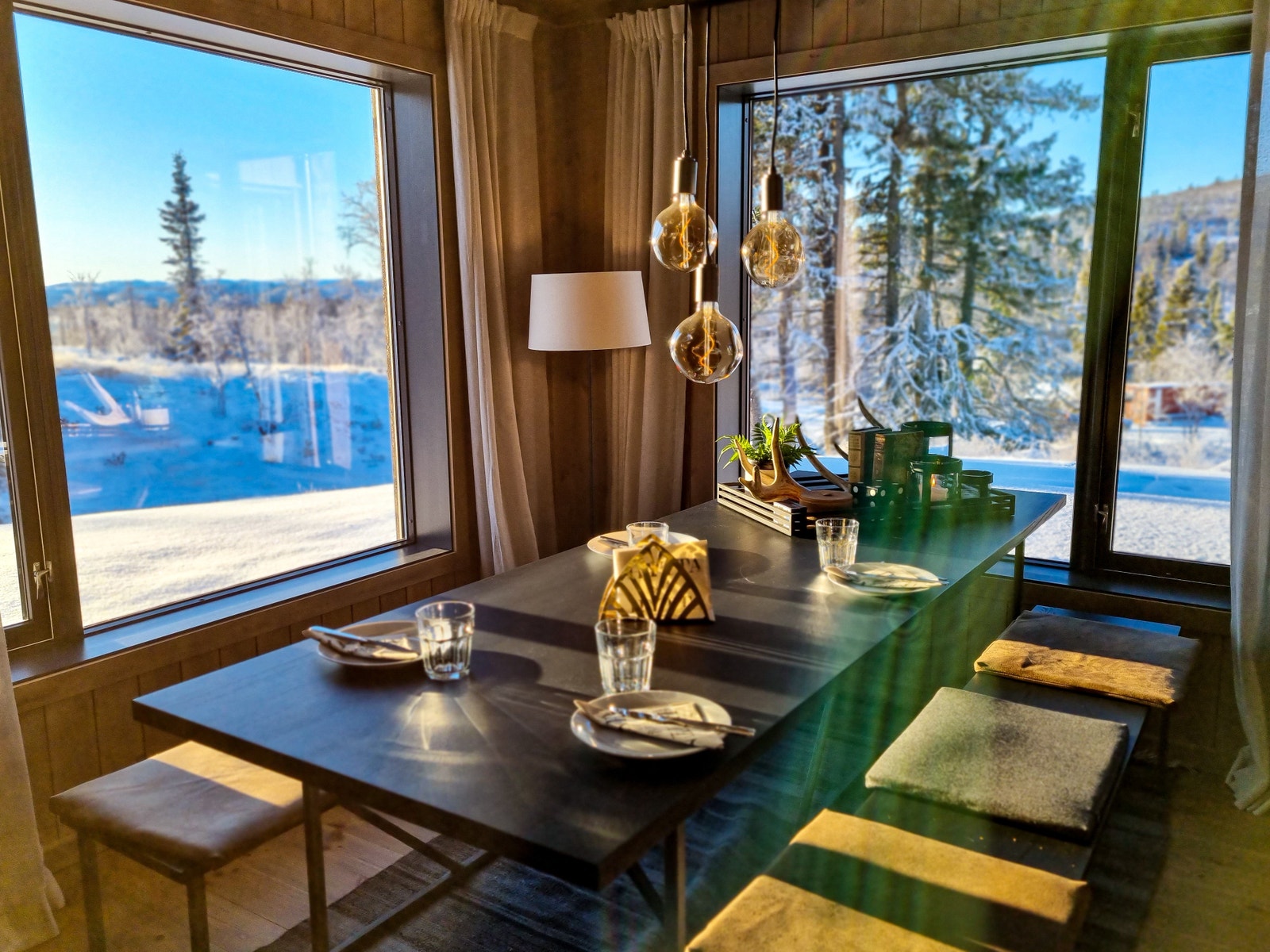 Bilde av tilsvarende hytte, visningshytta på Bergstølhovda Galleribilde