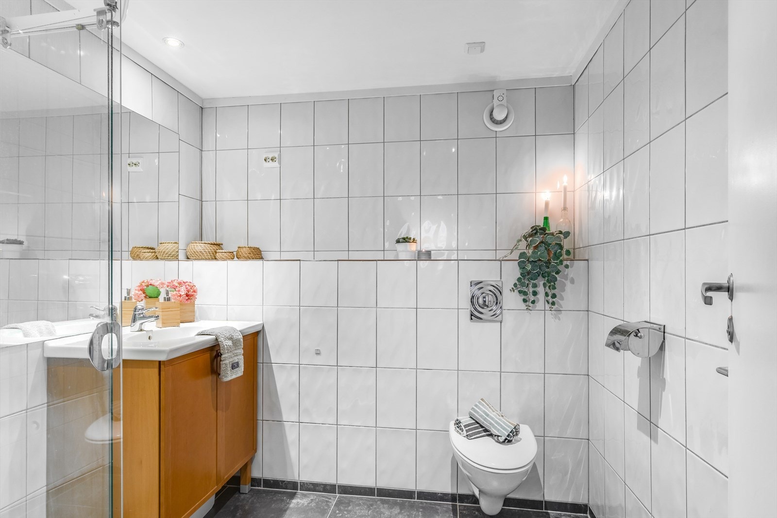 Praktisk bad 2 i u. et. Galleribilde