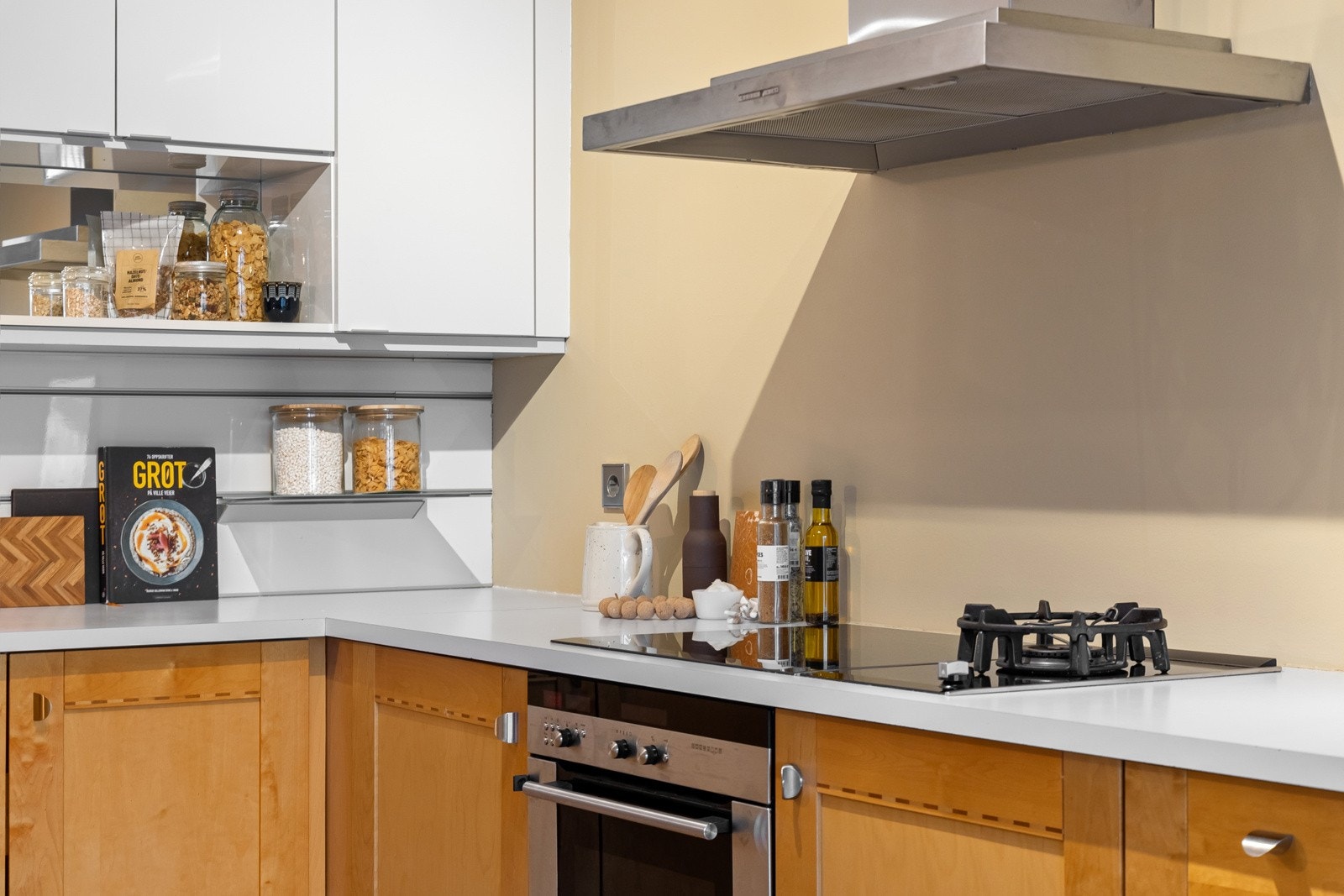 Alle hvitevarer på kjøkken medfølger Galleribilde