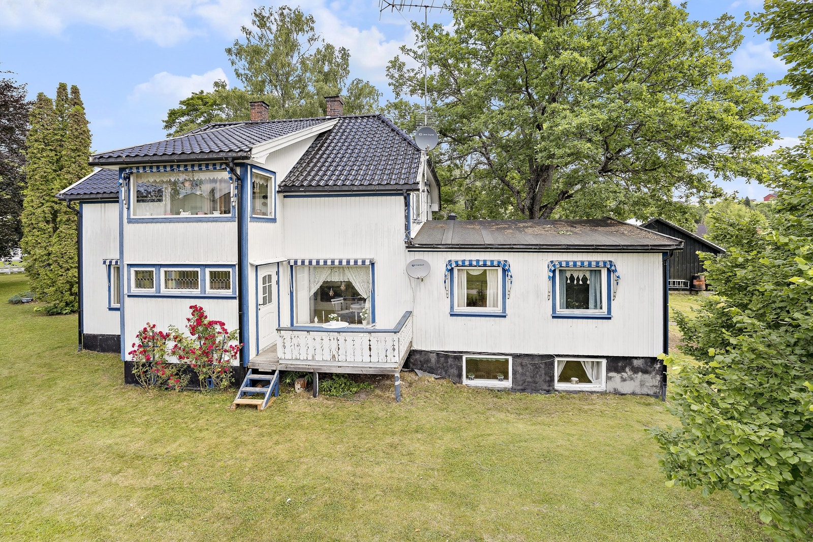 Enebolig. Galleribilde