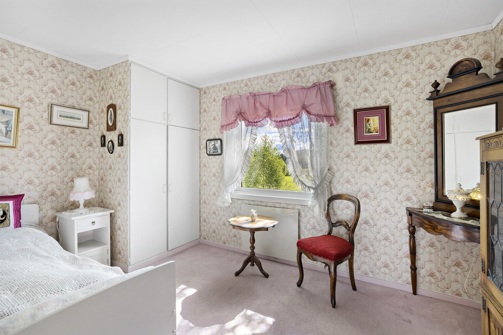 Soverom. Galleribilde